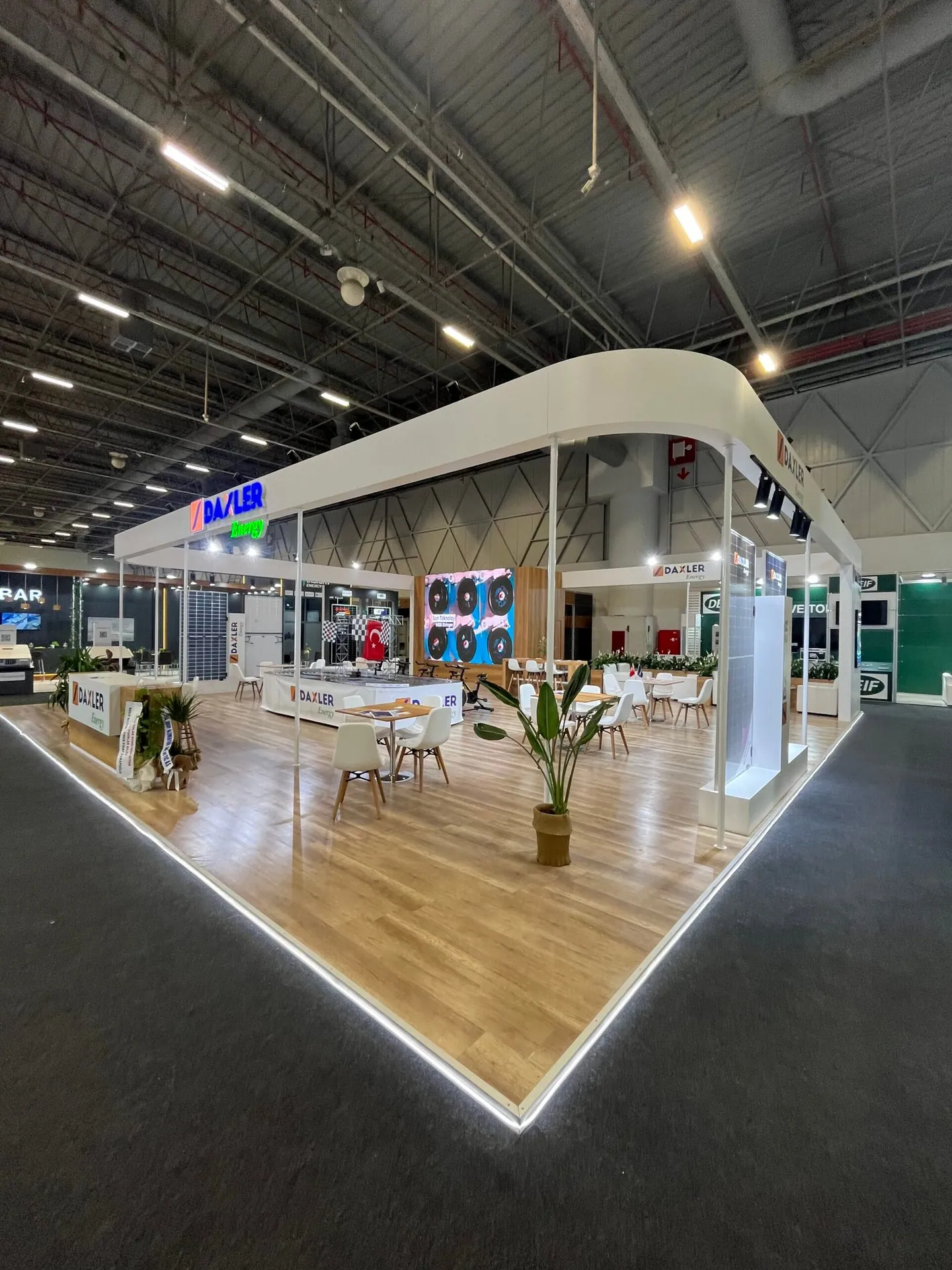 Daxler Energy stand, EIF 2023, photo 3