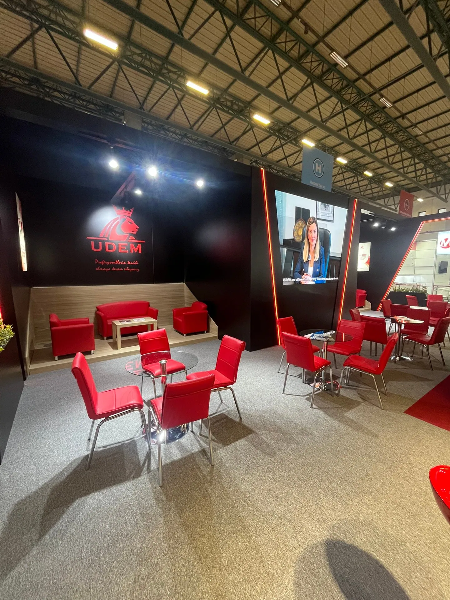 UDEM stand, Expomed 2025, photo 3