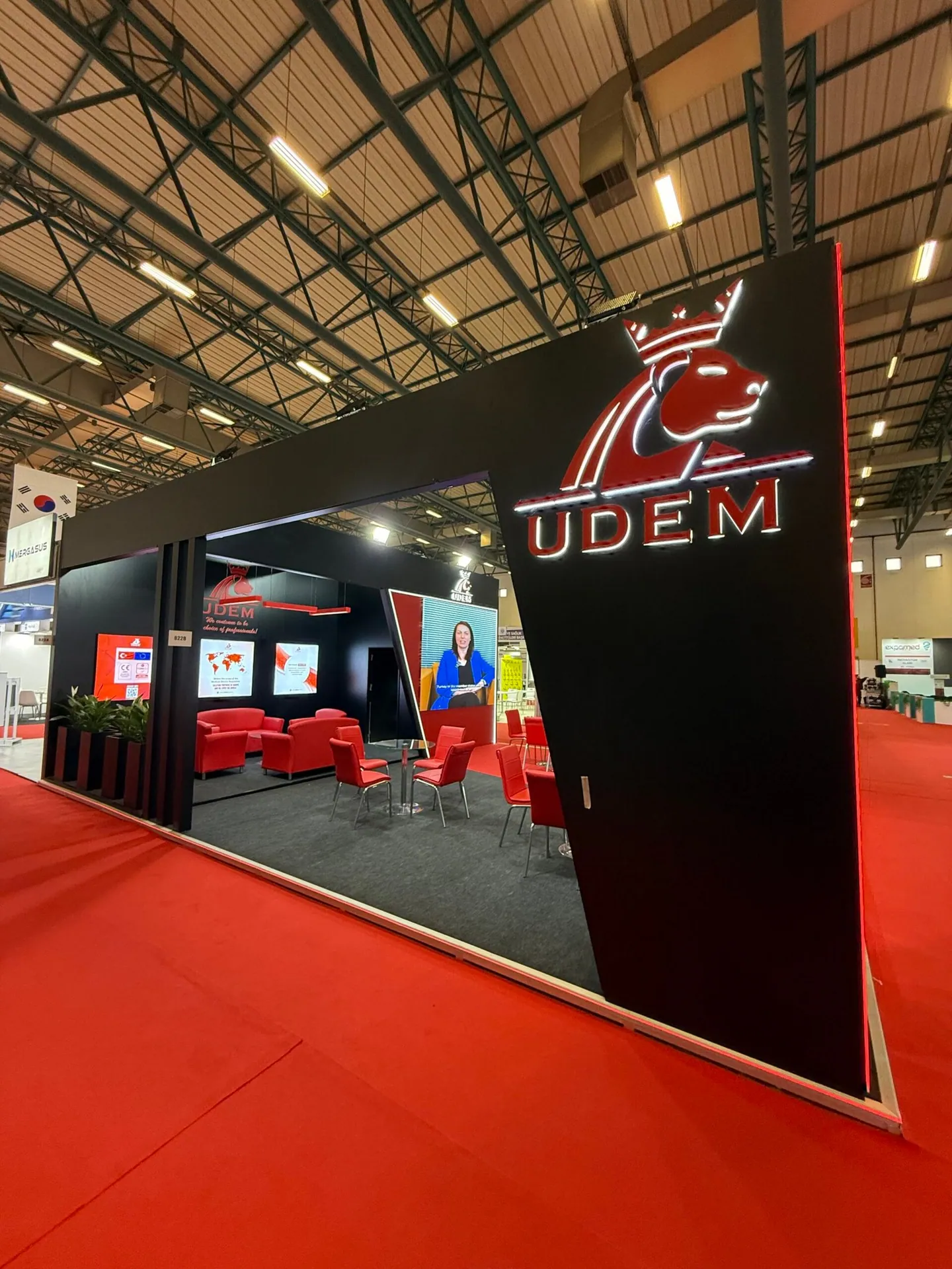 UDEM stand, Expomed 2026, photo 5